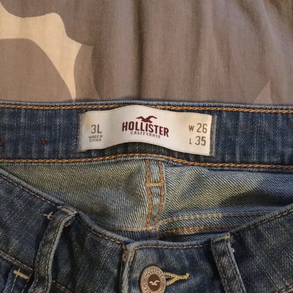 Hollister ripped jeans - Picture 4 of 5